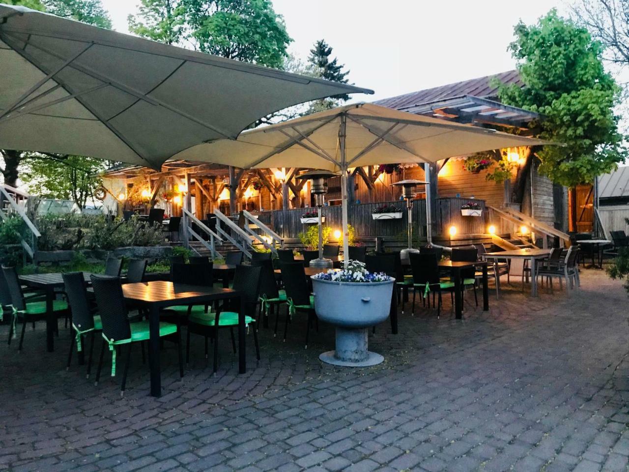 Gasthaus Pooki Усикаупунки Екстериор снимка